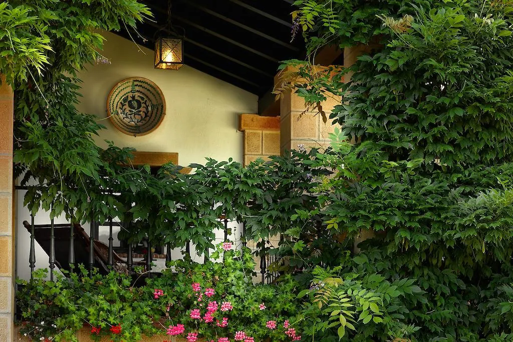 Hotel Ibarra Llantada