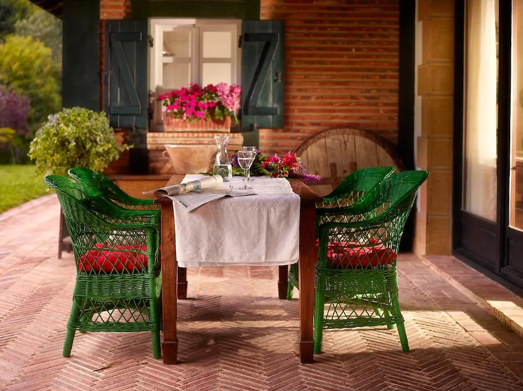 Hotel Ibarra Llantada
